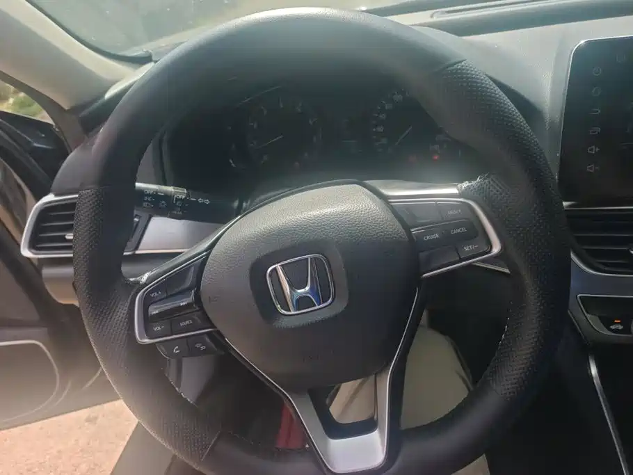 Honda Accord 2020 — фото 15