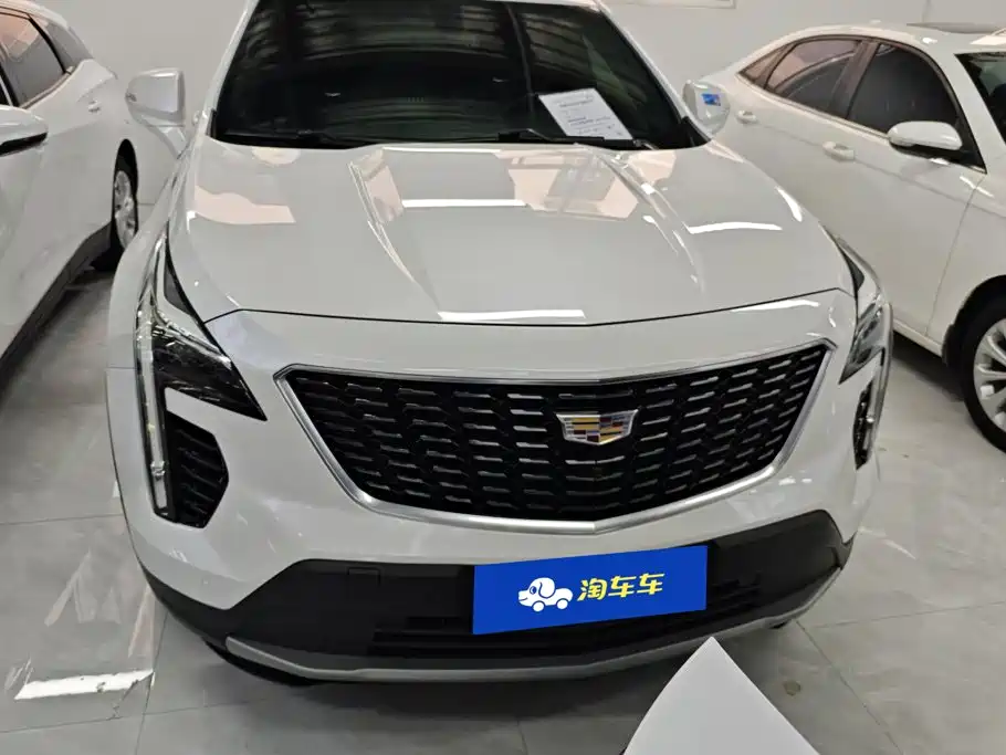 Cadillac XT4 2020 — фото 2