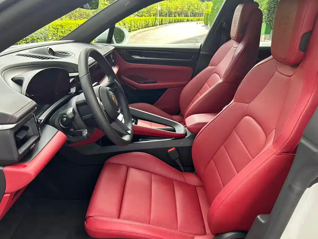 Porsche Macan EV 2026