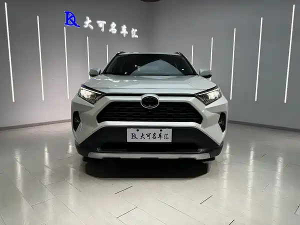Toyota RAV4 2021