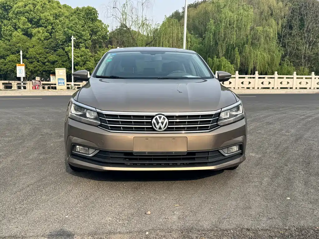 Volkswagen Passat 2016 — фото 2