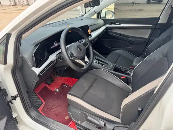 Volkswagen Golf 2022