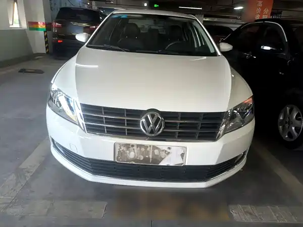 Volkswagen Lavida 2015