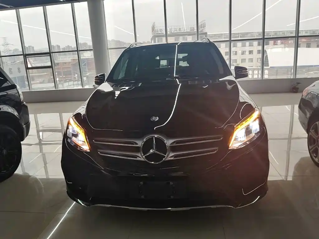 Mercedes-Benz GLE 2016
