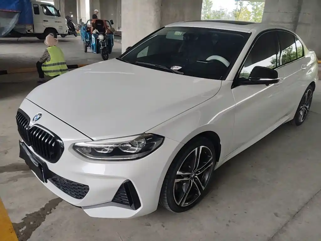 BMW 1 Series 2021