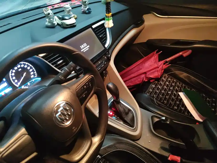 Buick Excelle GT 2016 — фото 13
