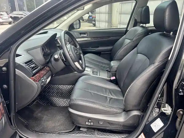 Subaru Outback 2012