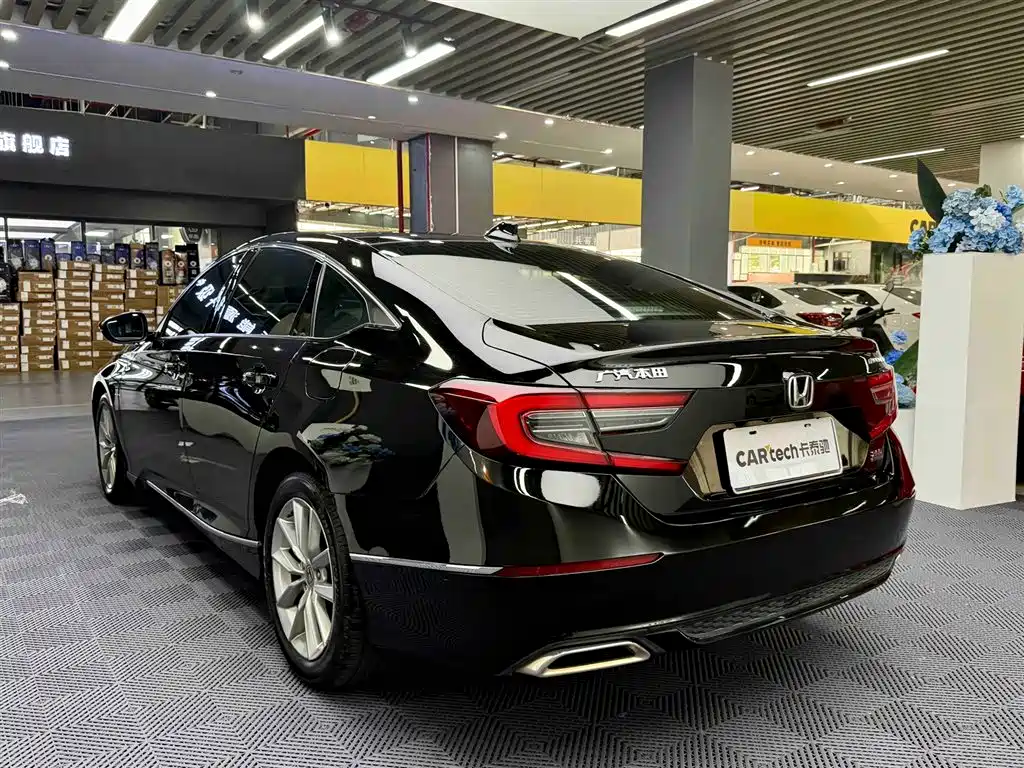 Honda Accord 2023 — фото 4