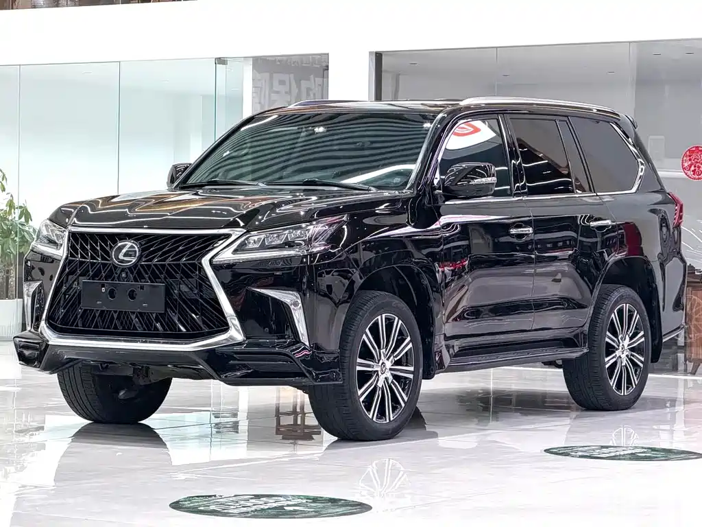 Lexus LX 2020 — фото 1