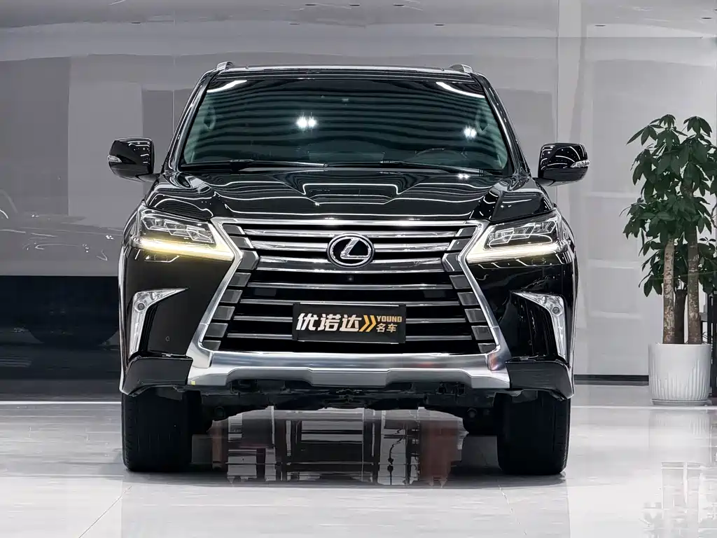 Lexus LX 2019