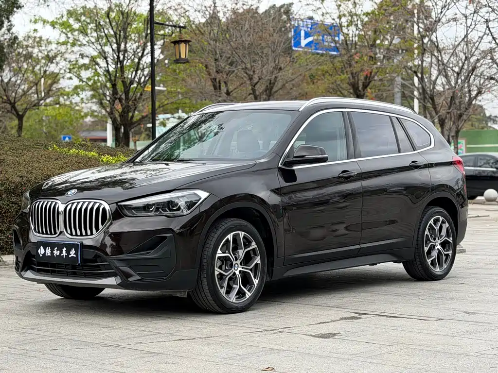 BMW X1 2022 — фото 1