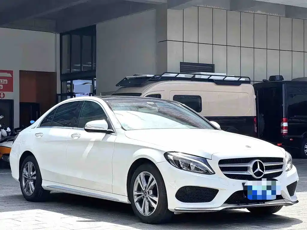 Mercedes-Benz C-Class 2018