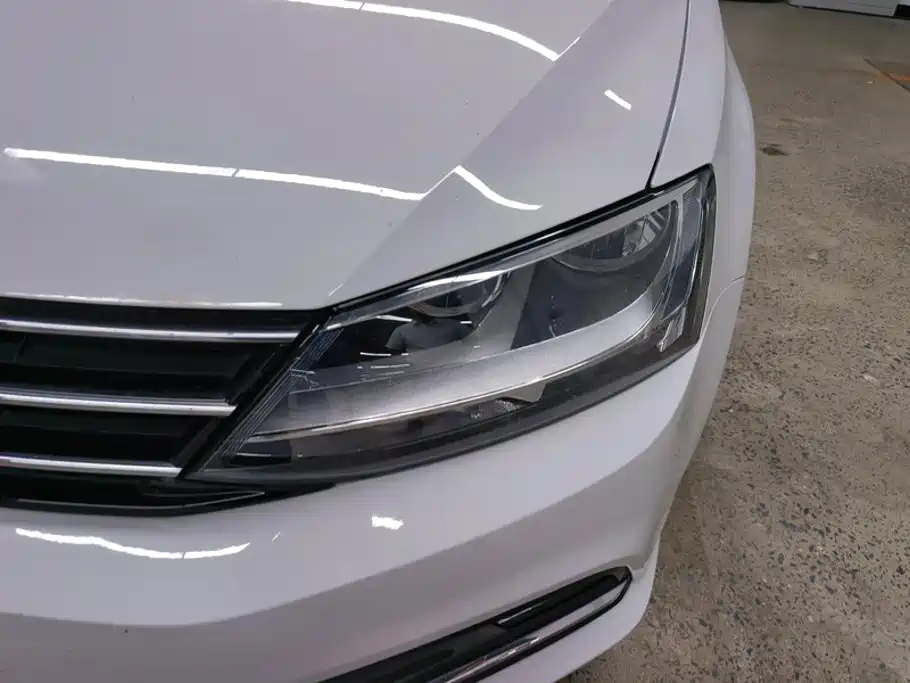 Volkswagen Sagitar 2017
