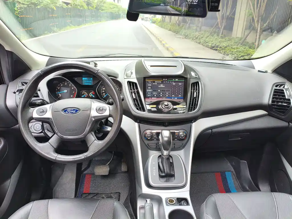 Ford Kuga 2016 — фото 7