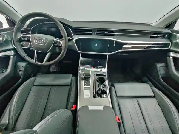 Audi A7 2025
