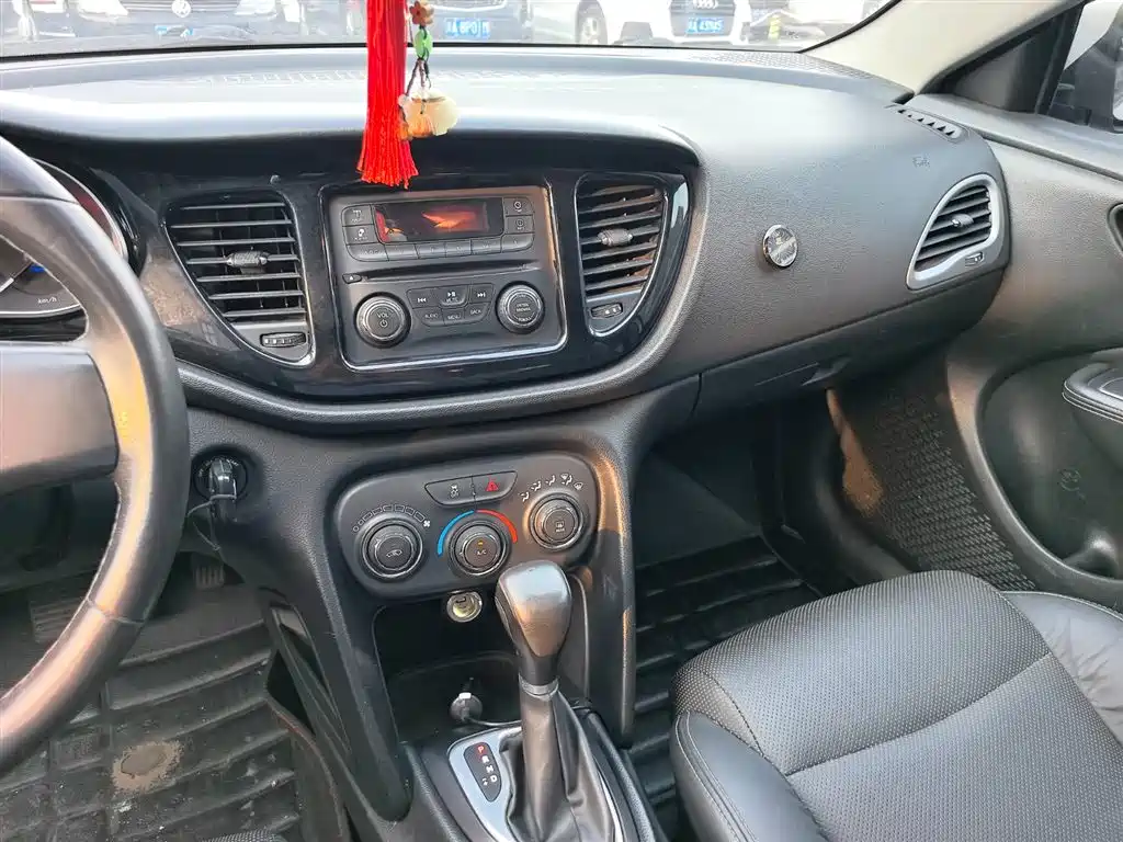 Fiat Viaggio 2014 — фото 12