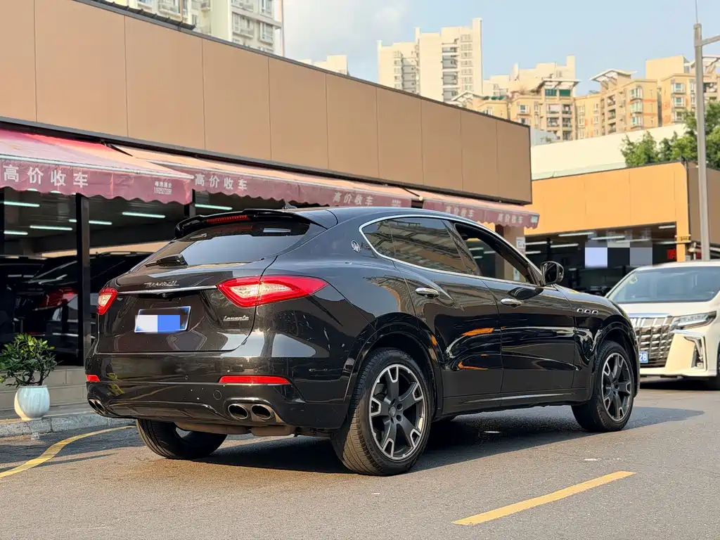 Maserati Levante 2017 — фото 3