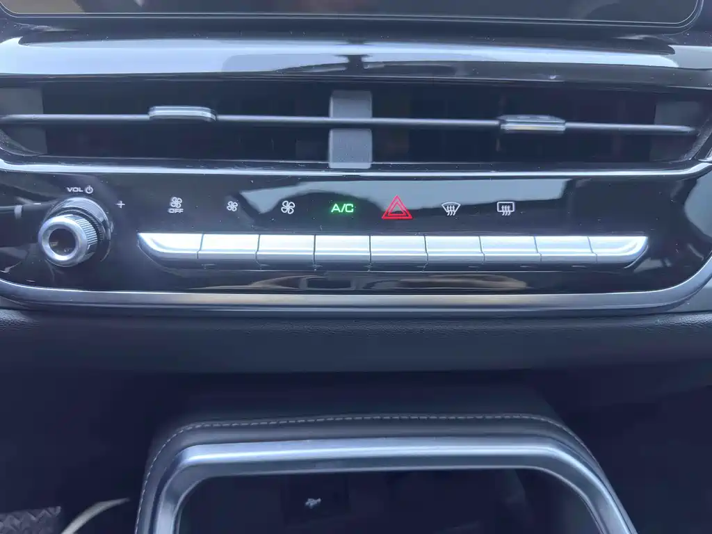 Haval H6 2023 — фото 13