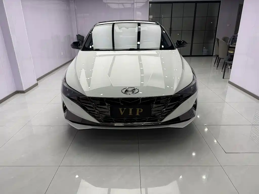 Hyundai Elantra 2021