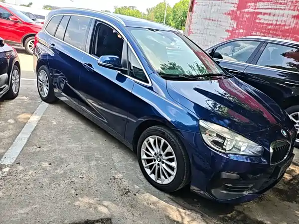 BMW 2 Series Wagon 2019