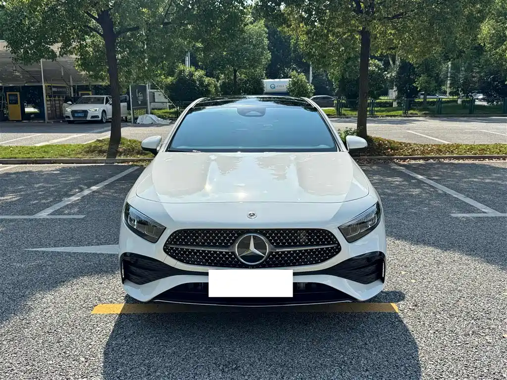 Mercedes-Benz A-Class 2025 — фото 9