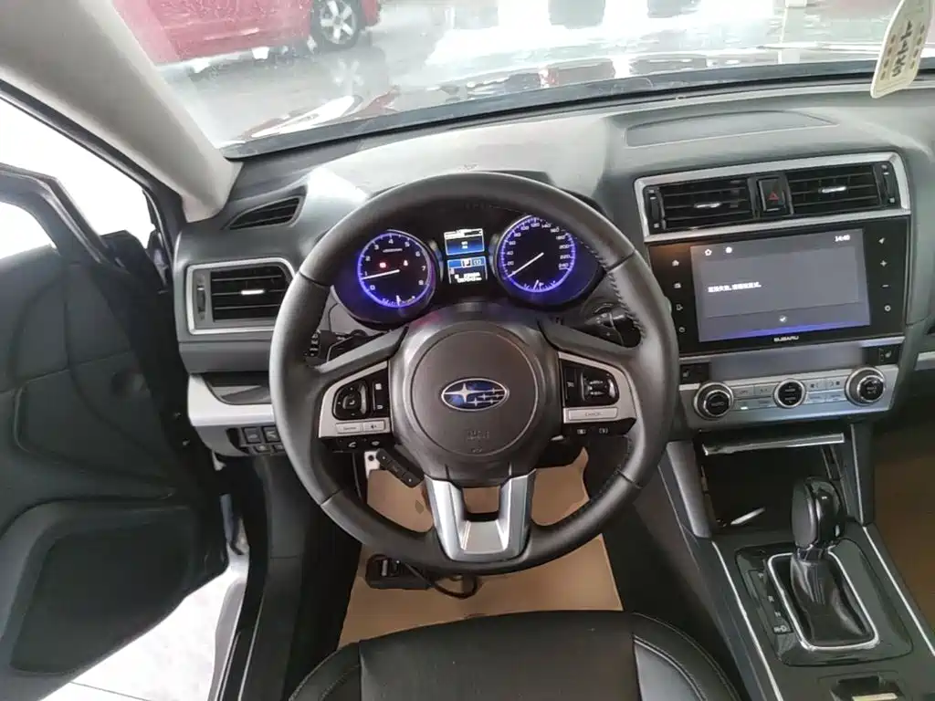 Subaru Outback 2017 — фото 11