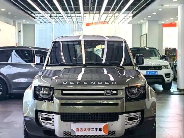 Land Rover Defender 2020