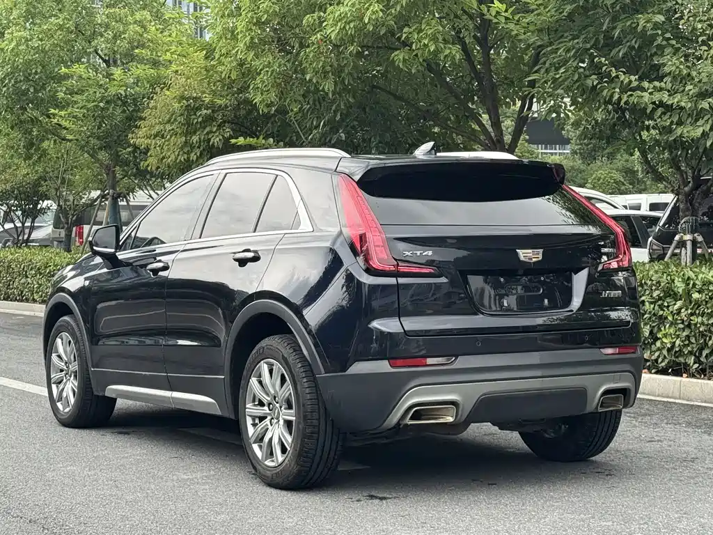 Cadillac XT4 2020 — фото 6