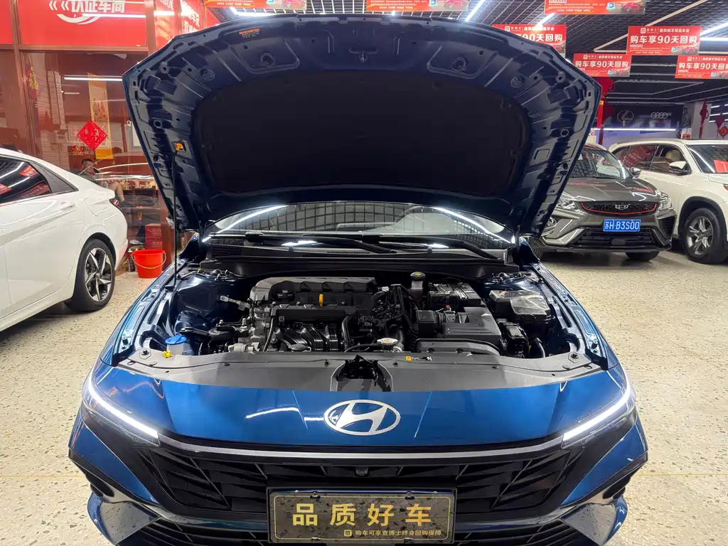 Hyundai Elantra 2023 — фото 37