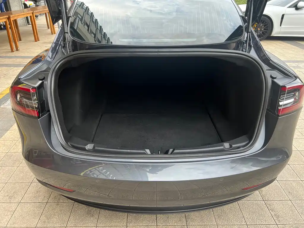 Tesla Model 3 2019 — фото 15