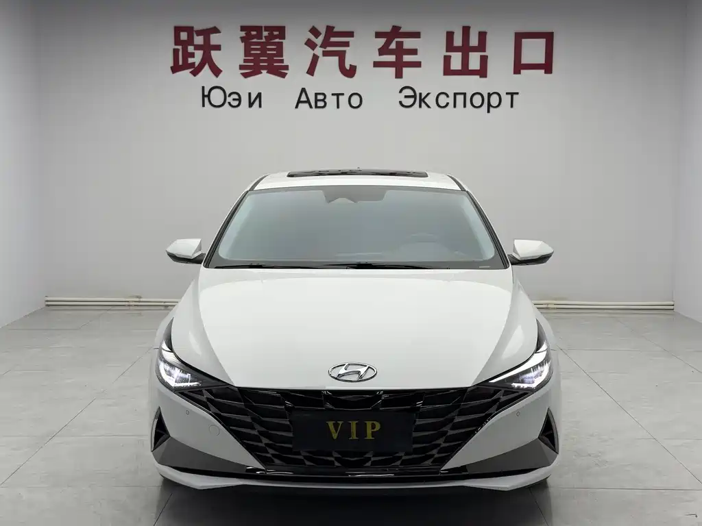 Hyundai Elantra 2022