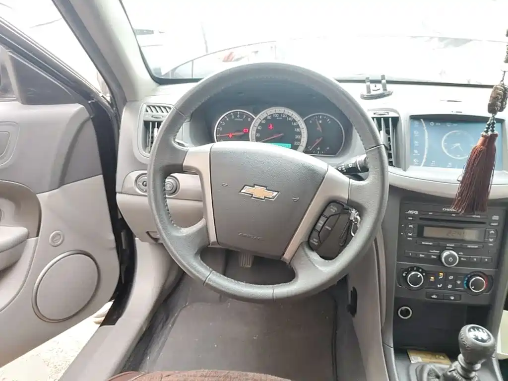 Chevrolet Epica 2015 — фото 11