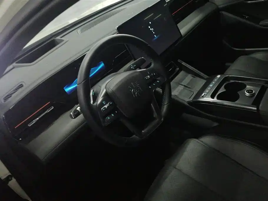 BYD Qin L 2025 — фото 15