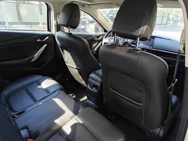 Mazda Atenza 2015