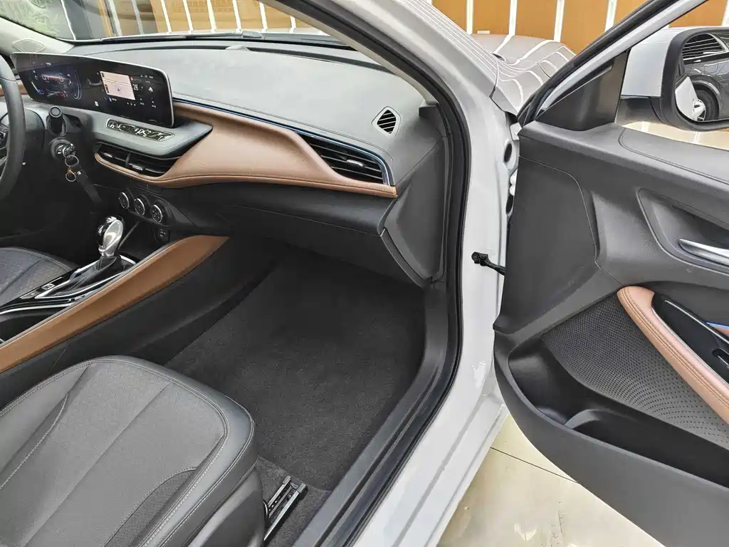 Buick Verano 2022 — фото 15