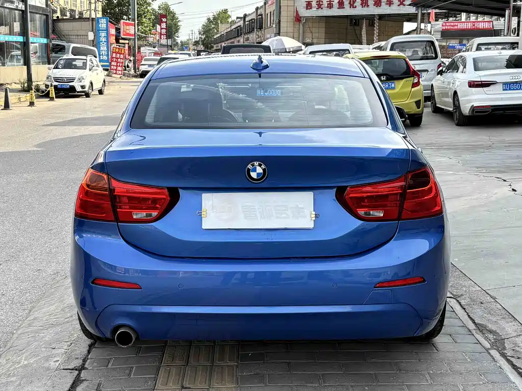 BMW 1 Series 2018 — фото 13