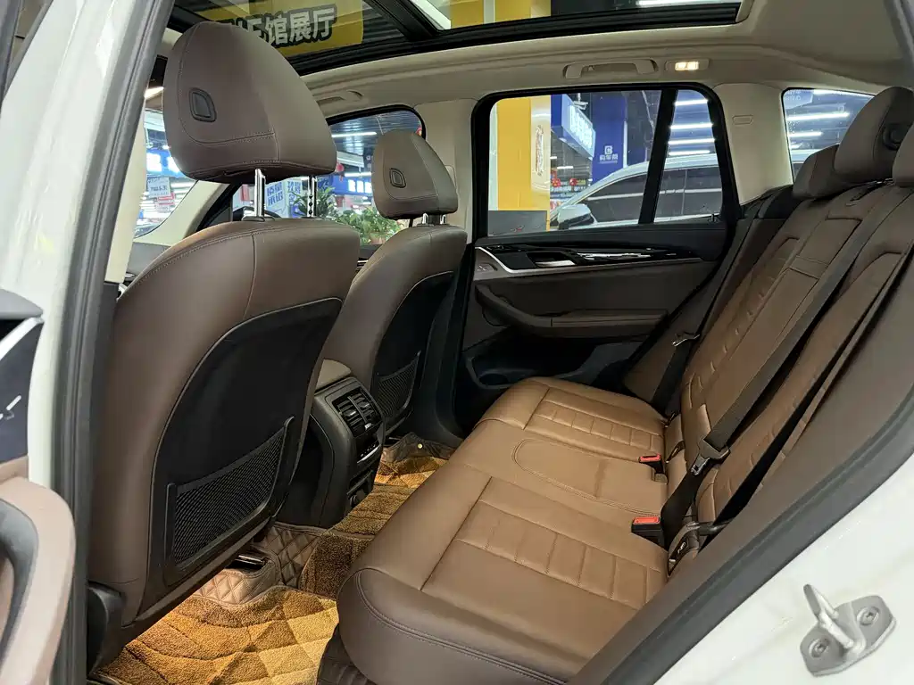BMW X3 2018 — фото 13