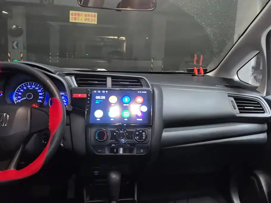 Honda Fit 2018 — фото 13