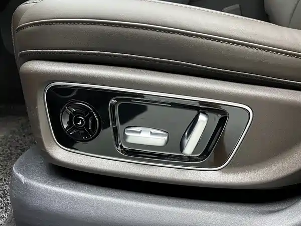 Li Auto L9 2022