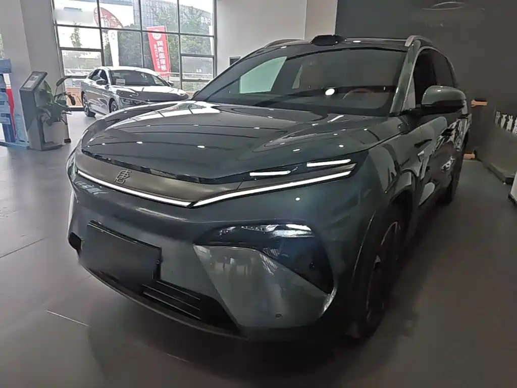 BYD Tang L 2025 — фото 1