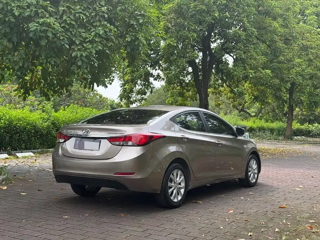 Hyundai Elantra Langdong 2016 — фото 4