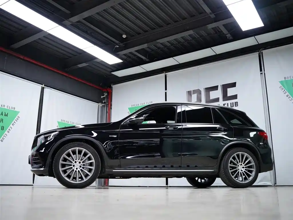 Mercedes-Benz GLC AMG 2019 — фото 19