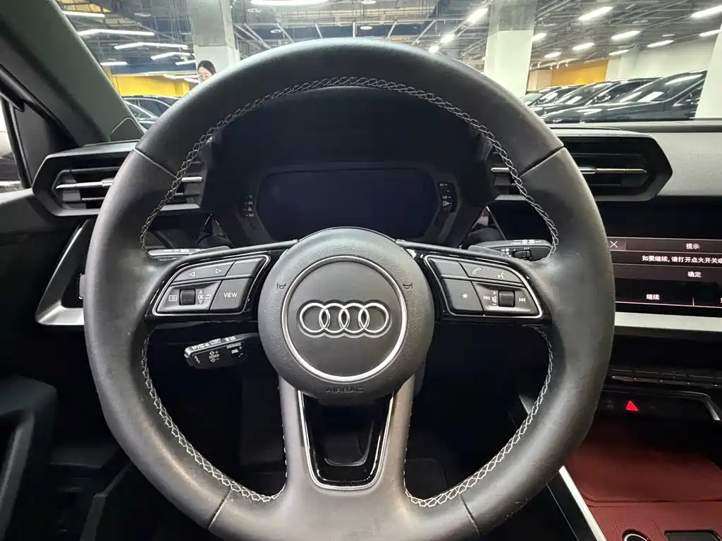 Audi A3 2023 — фото 9