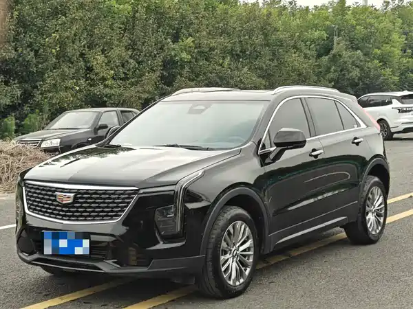 Cadillac XT4 2025