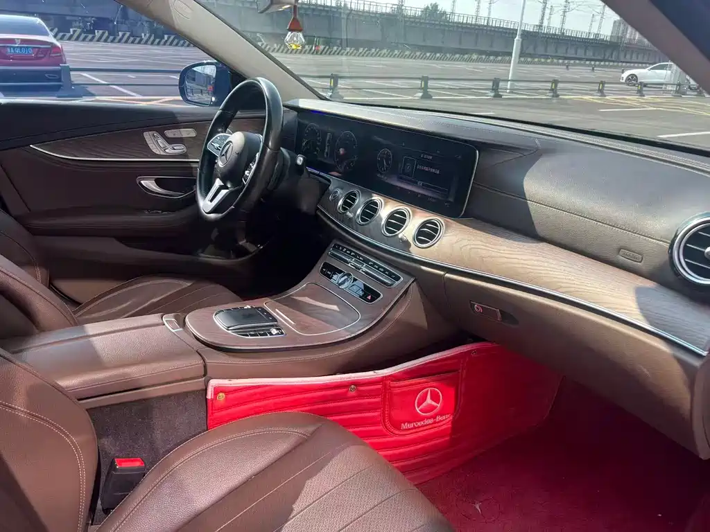 Mercedes-Benz E-Class 2020 — фото 8