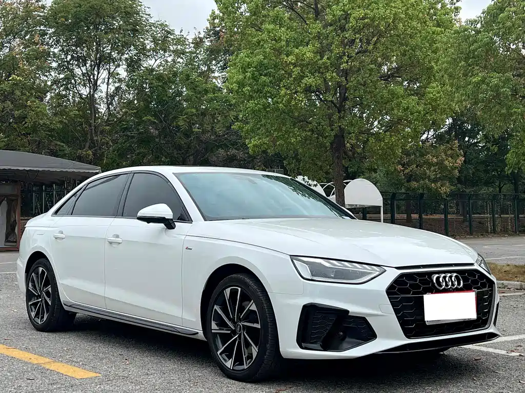Audi A4L 2023 — фото 3
