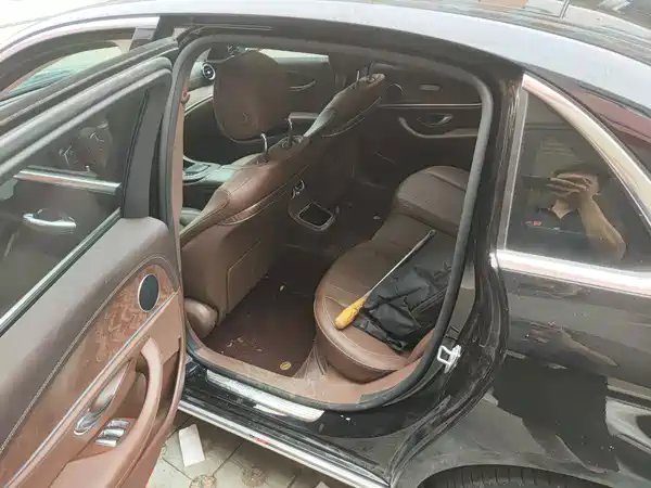 Mercedes-Benz E-Class 2023