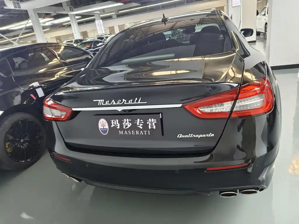 Maserati Quattroporte 2018 — фото 15