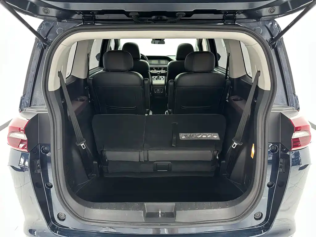 GAC Trumpchi M6 2022 — фото 17
