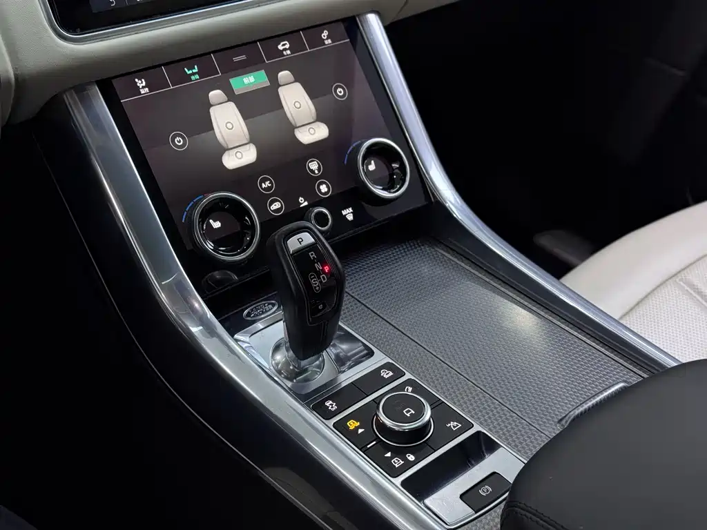 Land Rover Sport 2022 — фото 17